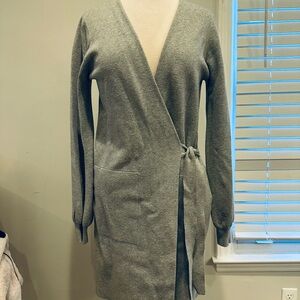 Soia & Kyo Heather Gray Sweater